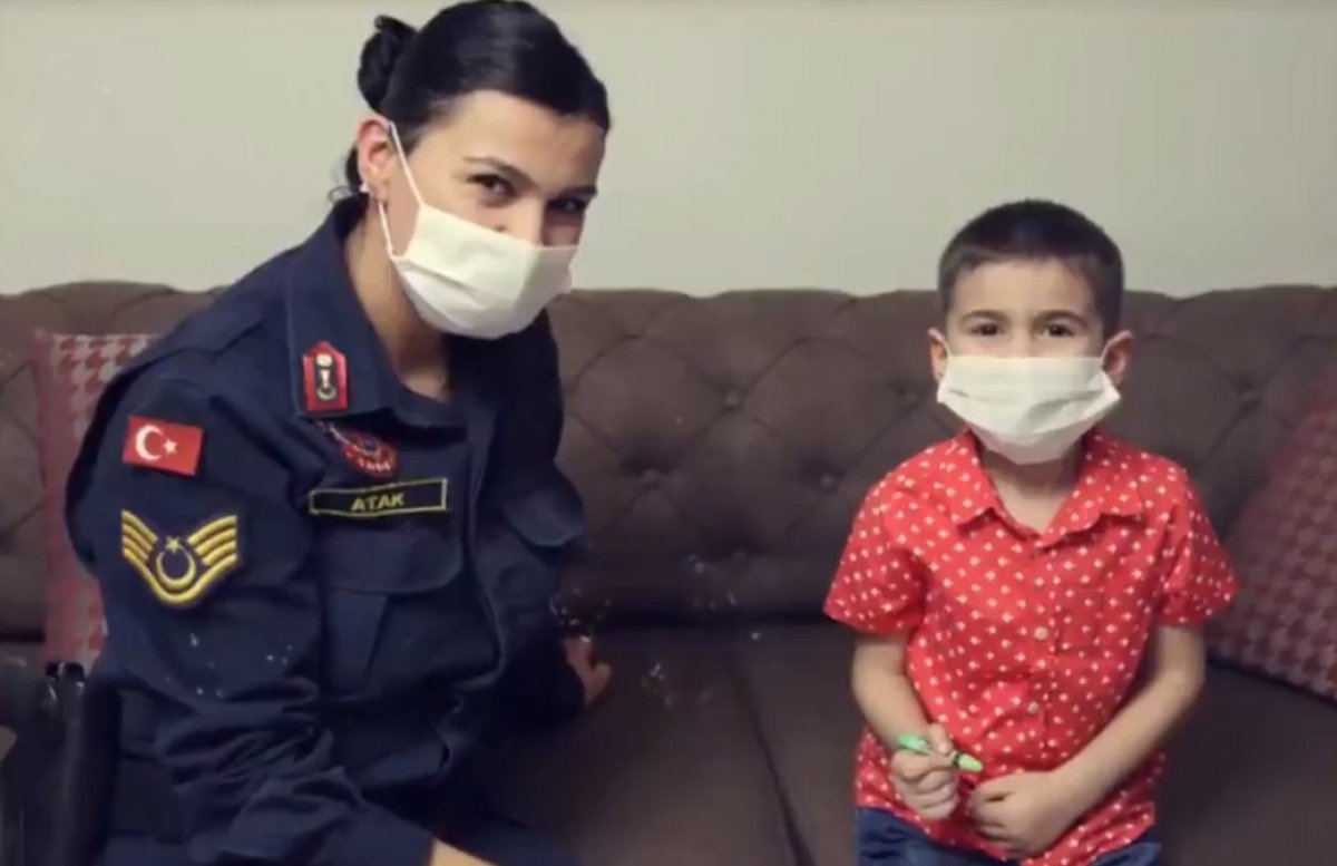 Jandarma olan anneler için özel klip