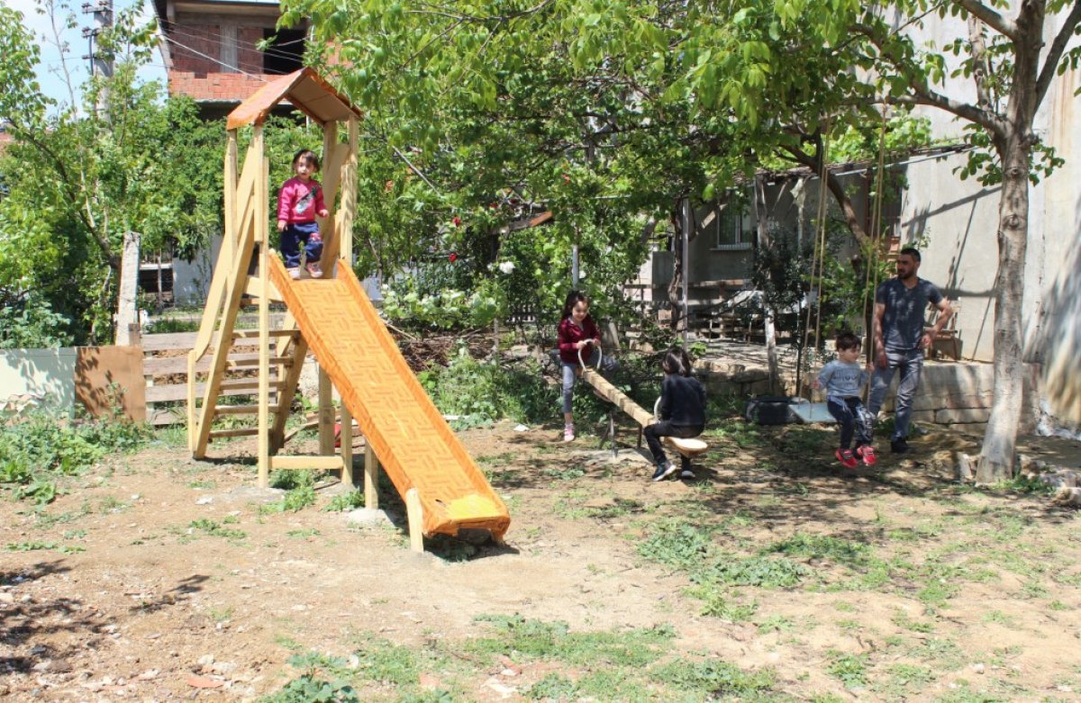 i Çocukları istedi, babaları evin bahçesine park yaptı