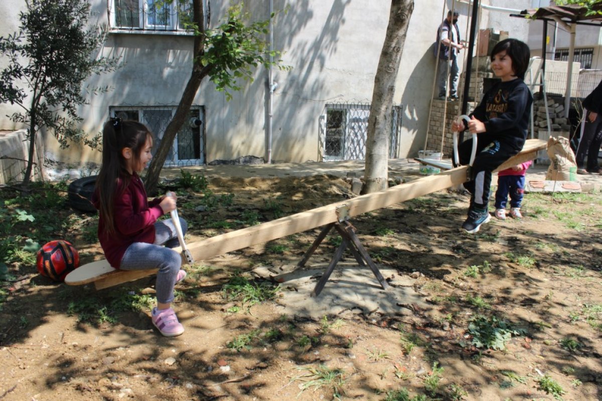 i Çocukları istedi, babaları evin bahçesine park yaptı