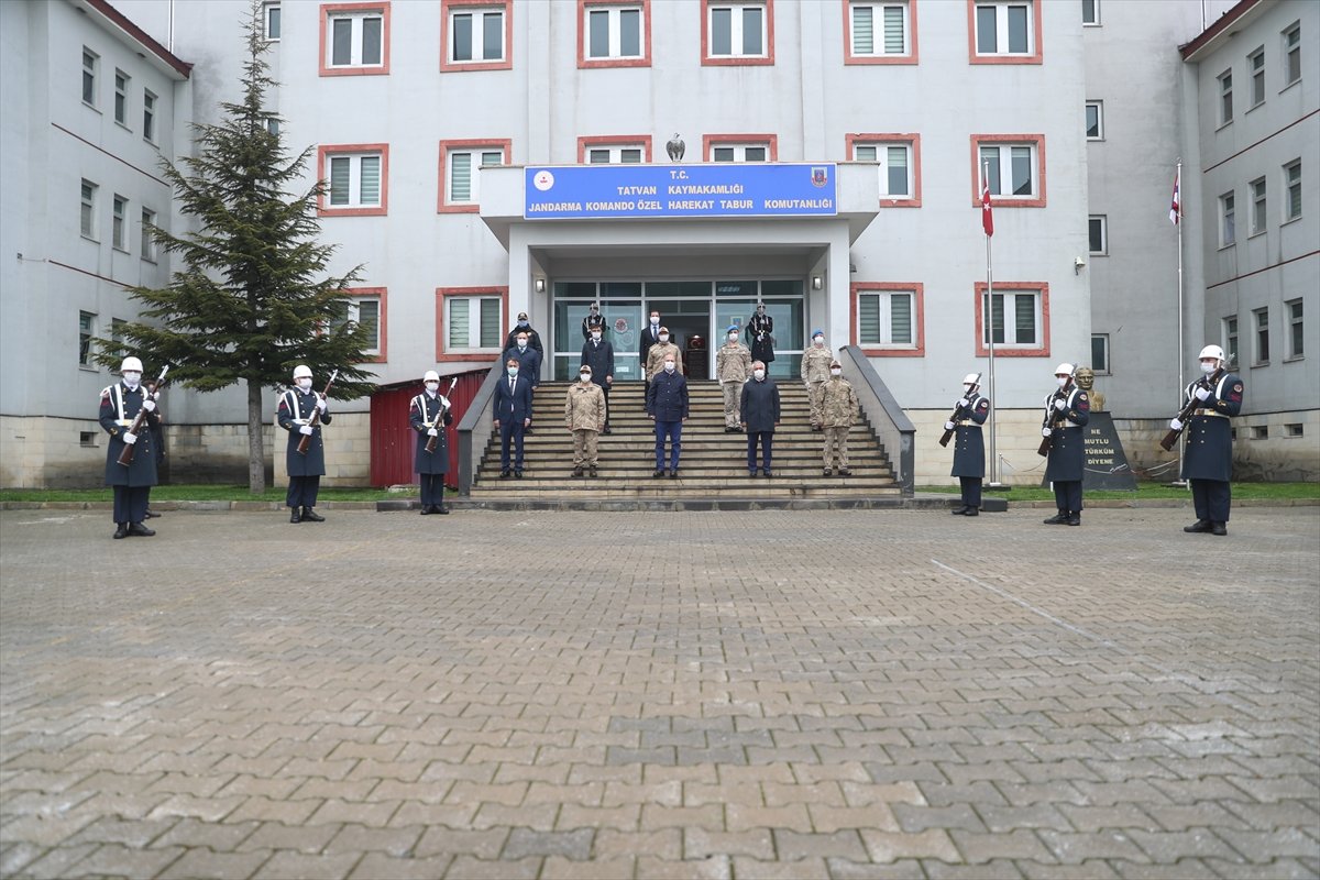 a Bakan Soylu: Yurt içindeki terörist sayısı düşüyor