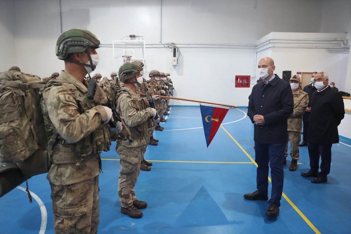a Bakan Soylu: Yurt içindeki terörist sayısı düşüyor