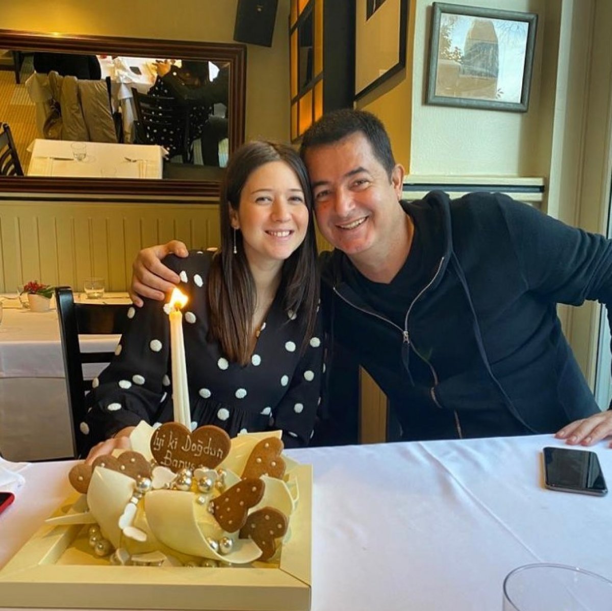 Acun Ilıcalı, annesini paylaştı