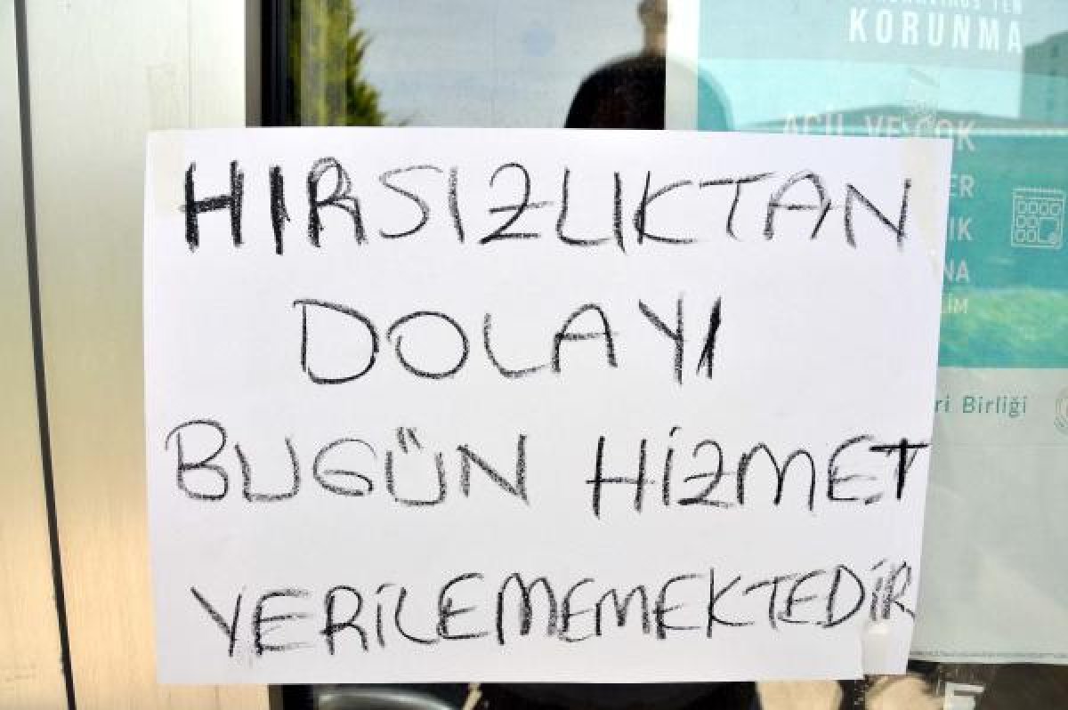 Hırsızlar Avcılar'da aile sağlığı merkezini soydu