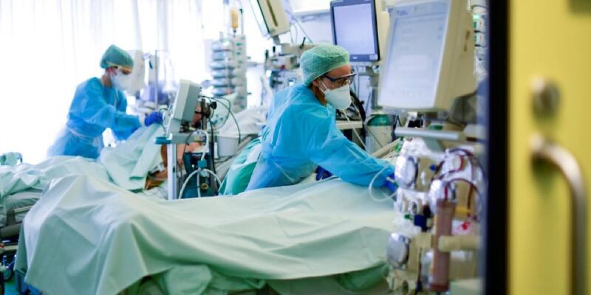 İspanya'da koronadan ölenlerin sayısı 26 bin 920'ye çıktı