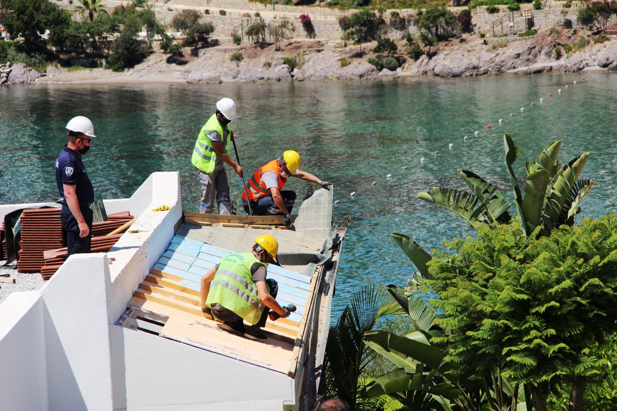 Yılmaz Özdil'in villasında yıkım durduruldu