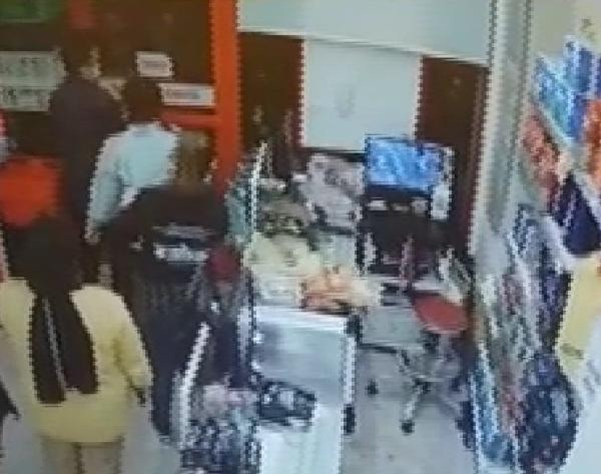Güngören'de, marketten çıkan kasiyere saldırı