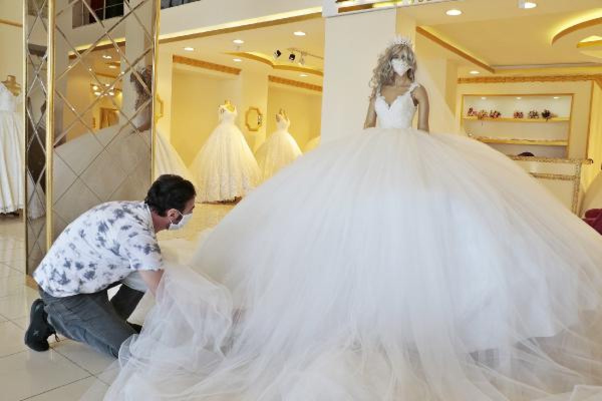 d Diyarbakır'da sosyal mesafeli gelinlik tasarlandı