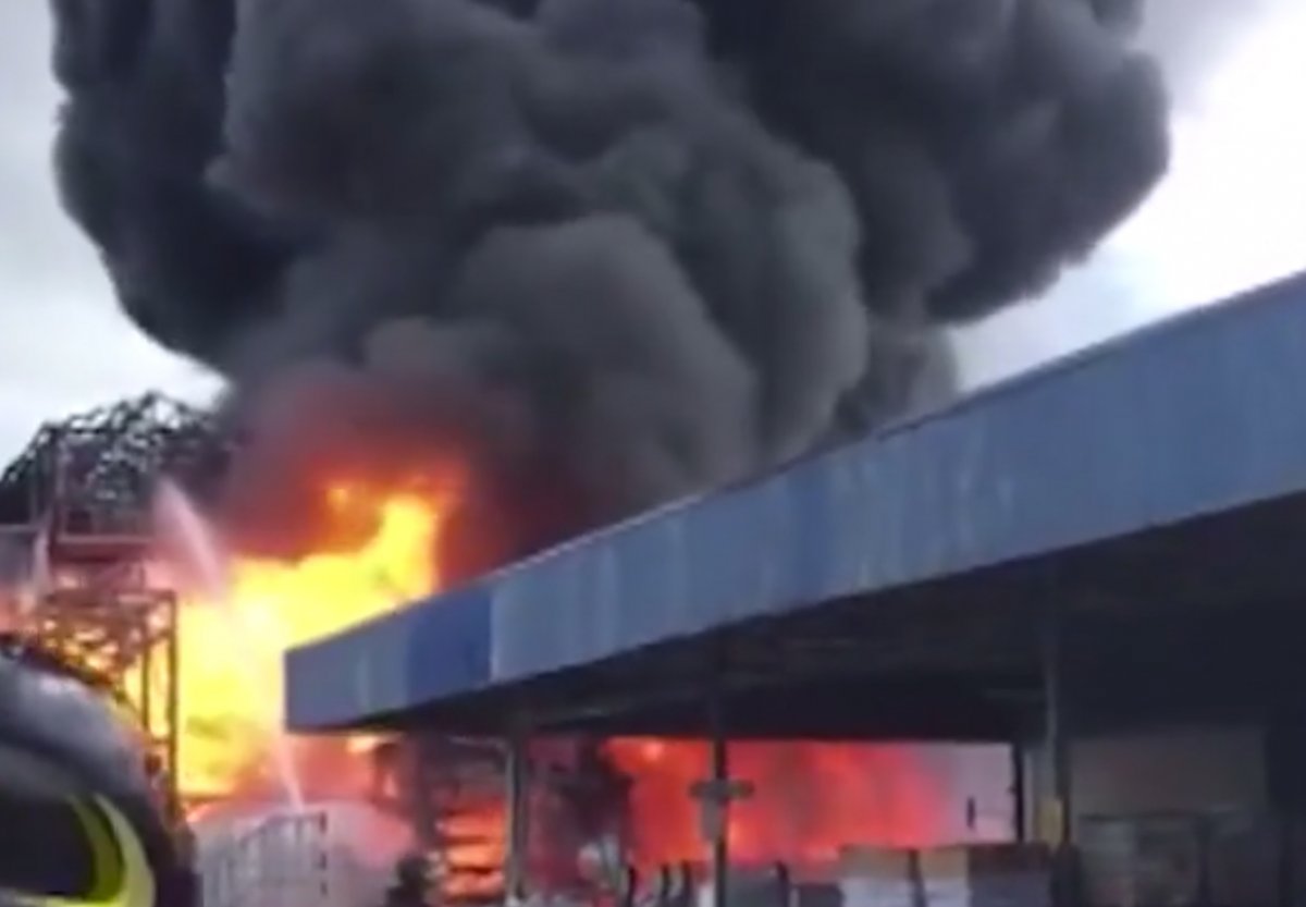 Venedik'te kimyasal fabrikada patlama