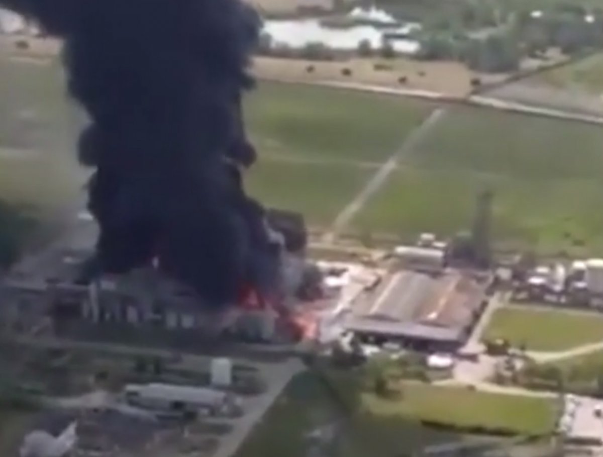 Venedik'te kimyasal fabrikada patlama