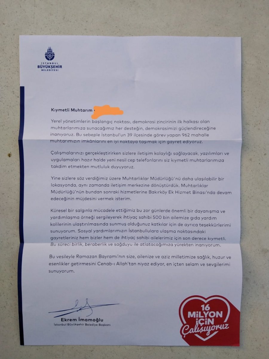 İmamoğlu'ndan muhtarlara 2 bin 600 liralık akıllı telefon