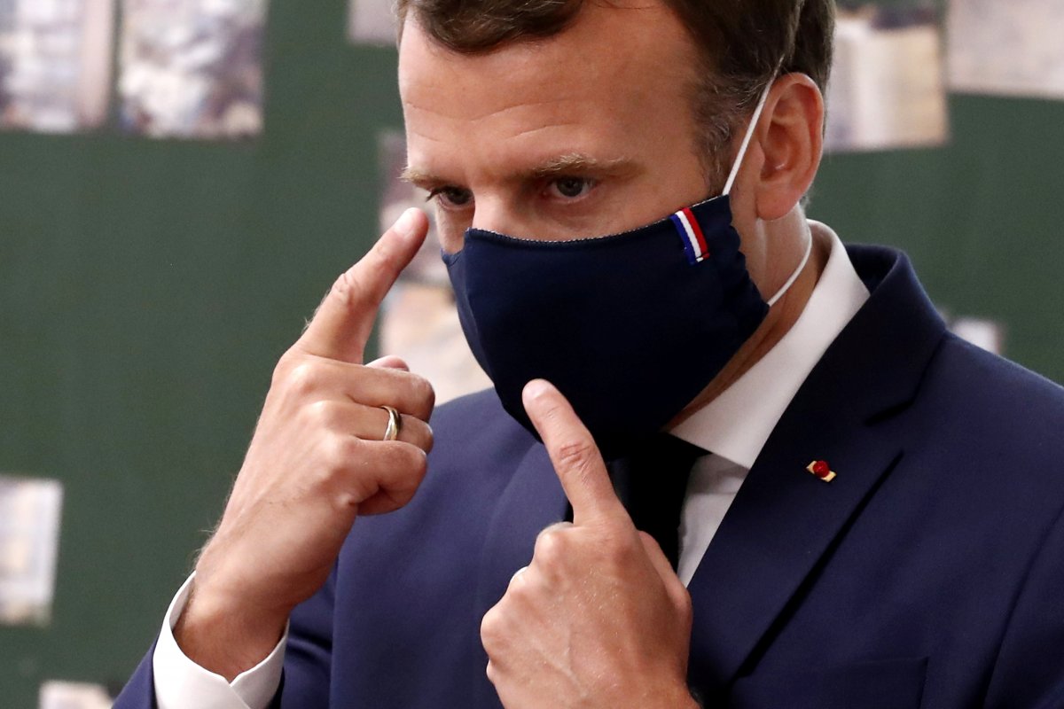 r Hemşireler, Macron'a tepki gösterdi