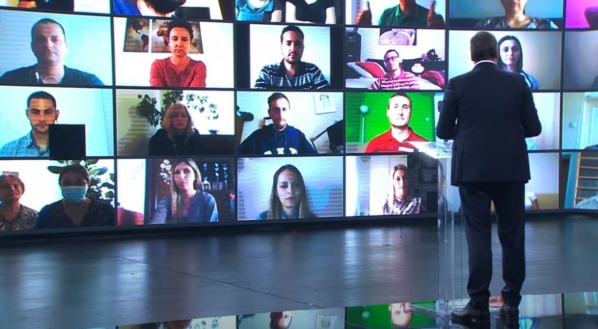 Sırbistan Cumhurbaşkanı Vucic'den online miting