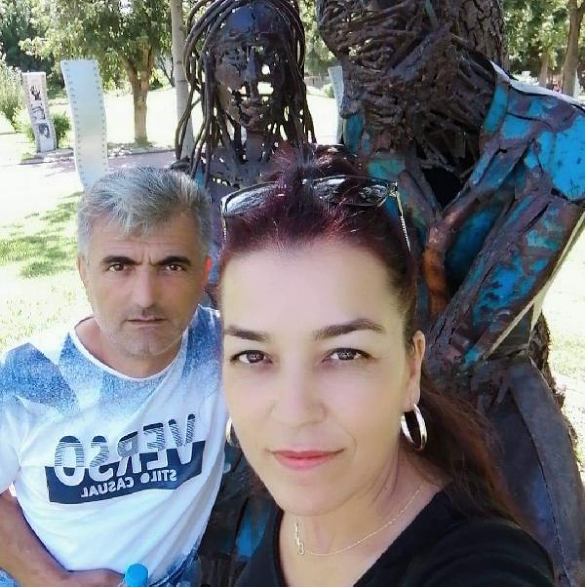 d Çanakkale'de eşini, kızının gözü önünde öldürdü