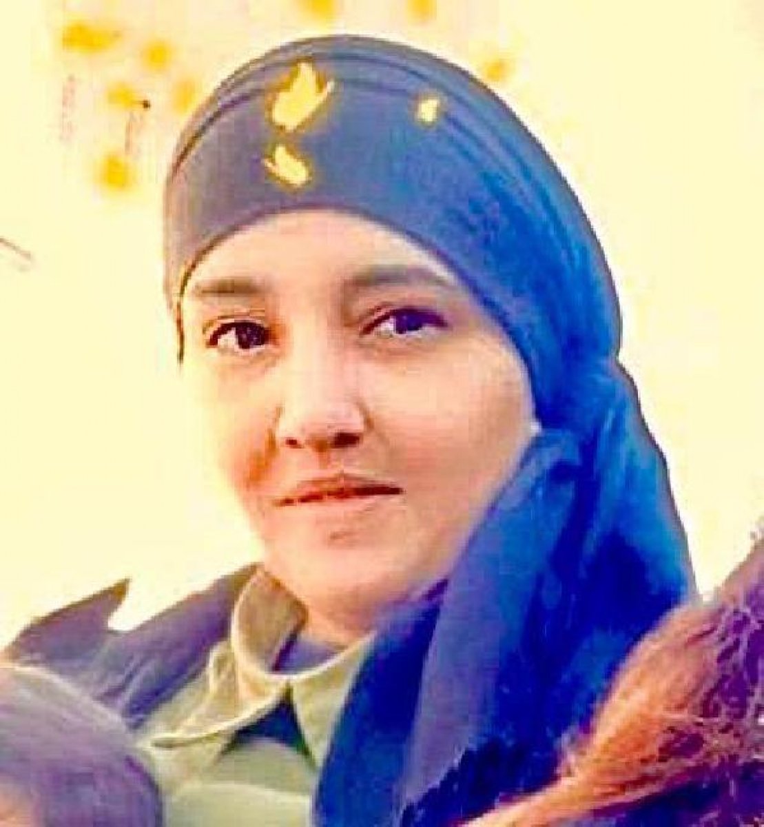 Eşini korumak için silahın önüne geçen kadın can verdi