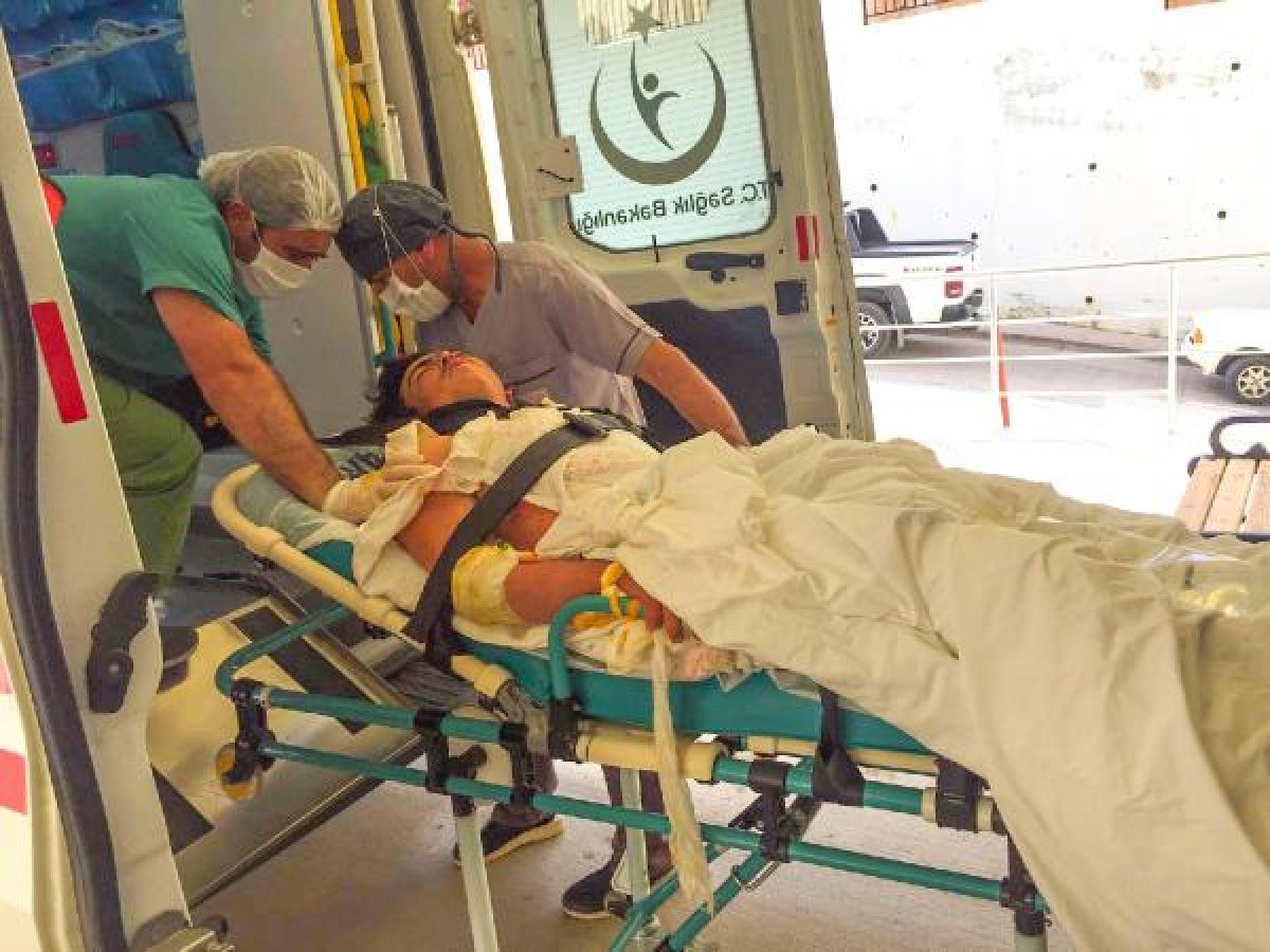 d Antalya'da, serada akıma kapılan genç ağır yaralandı