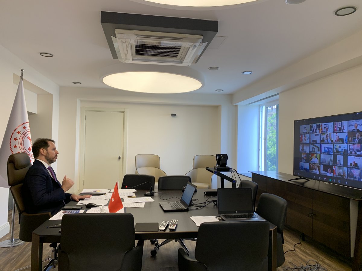 a Bakan Albayrak, salgının ekonomiye etkisini yorumladı