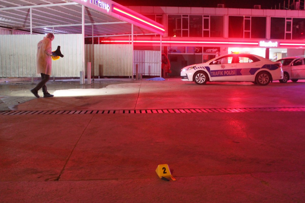 i Manisa’da 17 yaşındaki kız, tüfekle öldürüldü