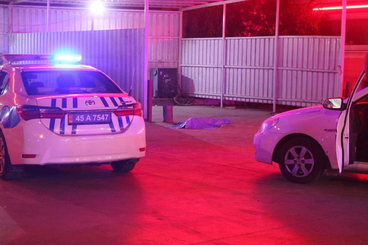 i Manisa’da 17 yaşındaki kız, tüfekle öldürüldü