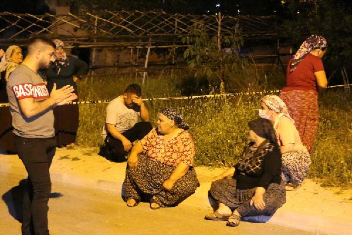 d Adıyaman'da, yengesini ve oğlunu öldürdü