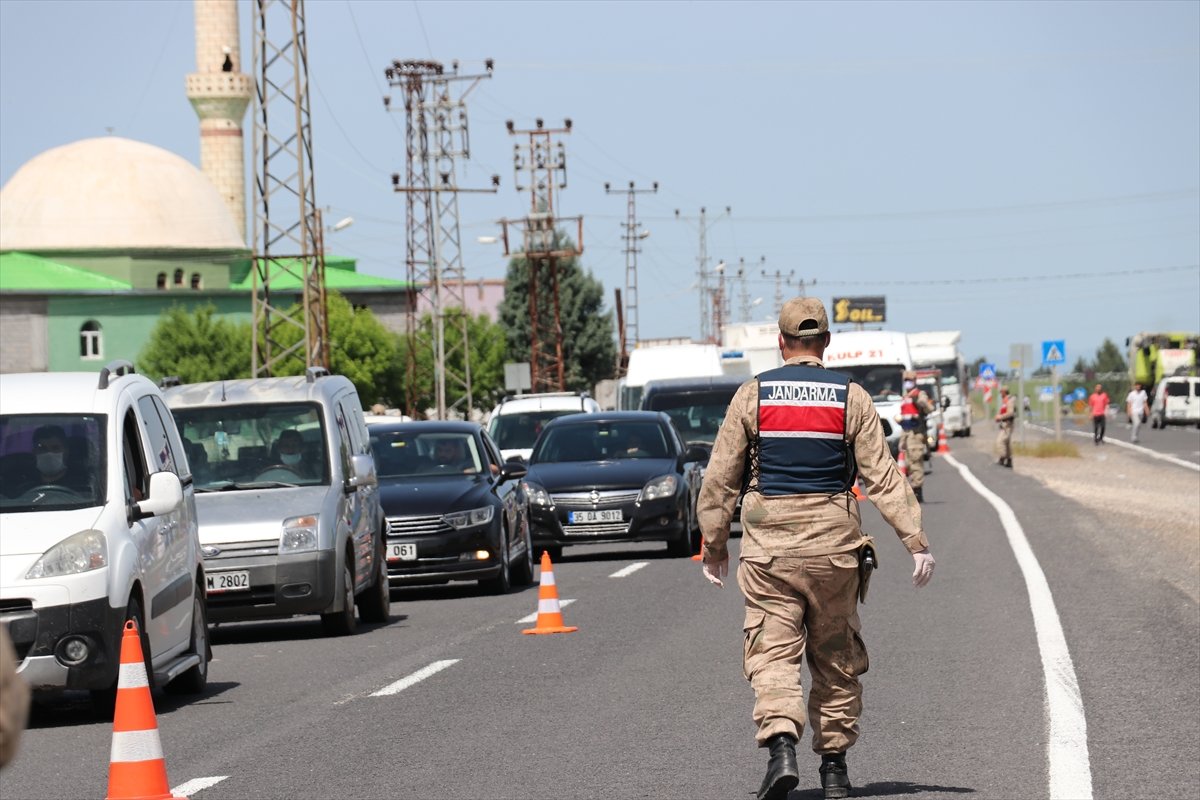 Bayram tatilinde trafikte sıkı denetim