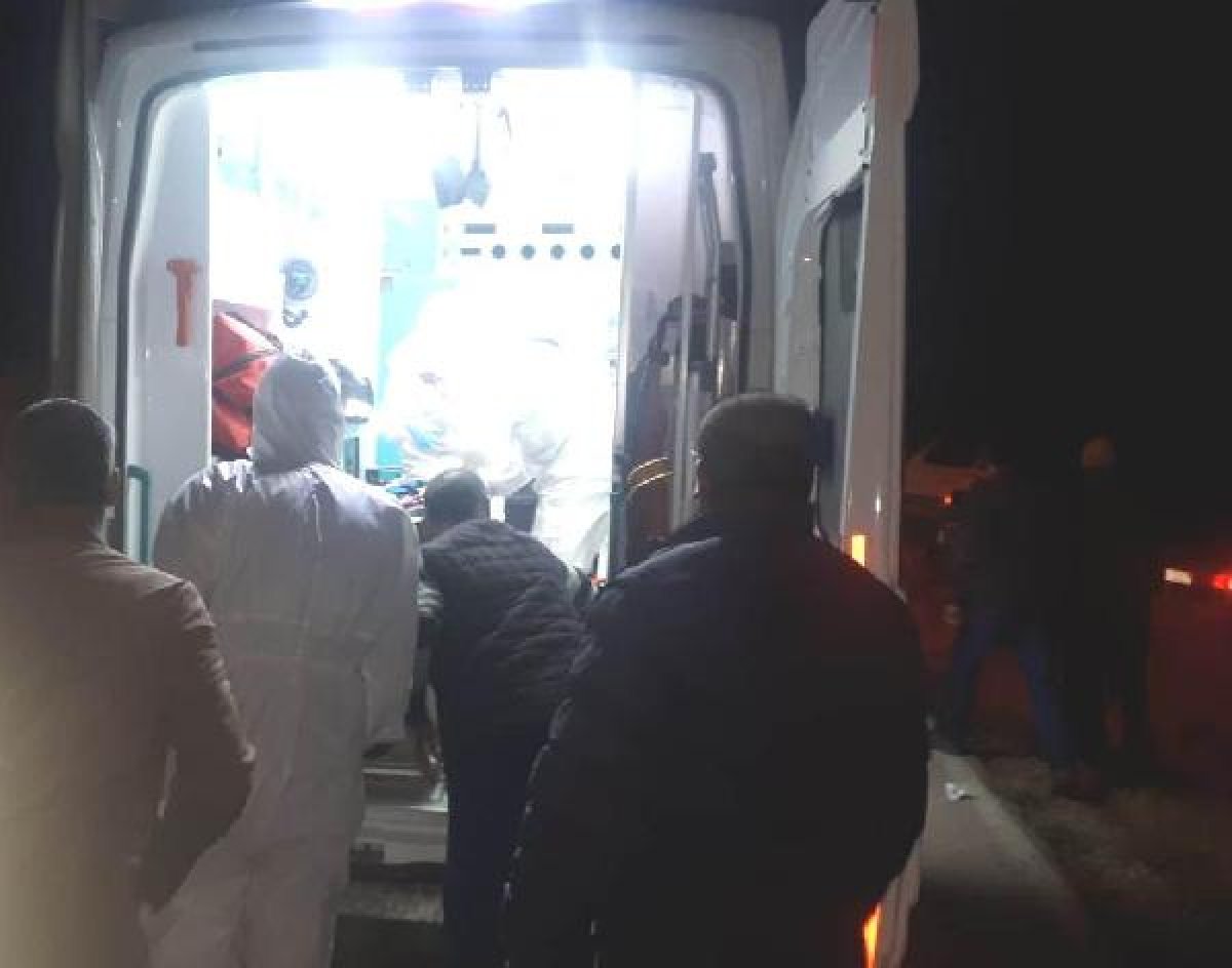 d Kütahya'da otomobil, aydınlatma direğine çarptı: 1 ölü