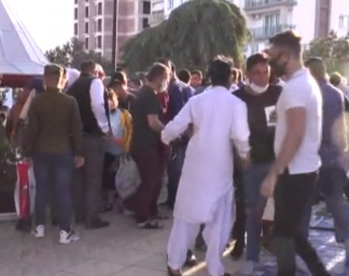 KKTC'de bayram namazında ilginç anlar