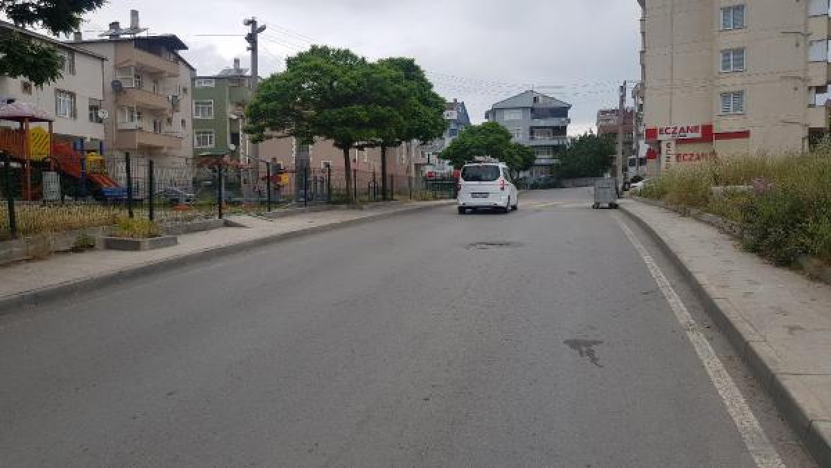 d Çöp kamyonunun ezdiği 3 yaşındaki çocuk öldü