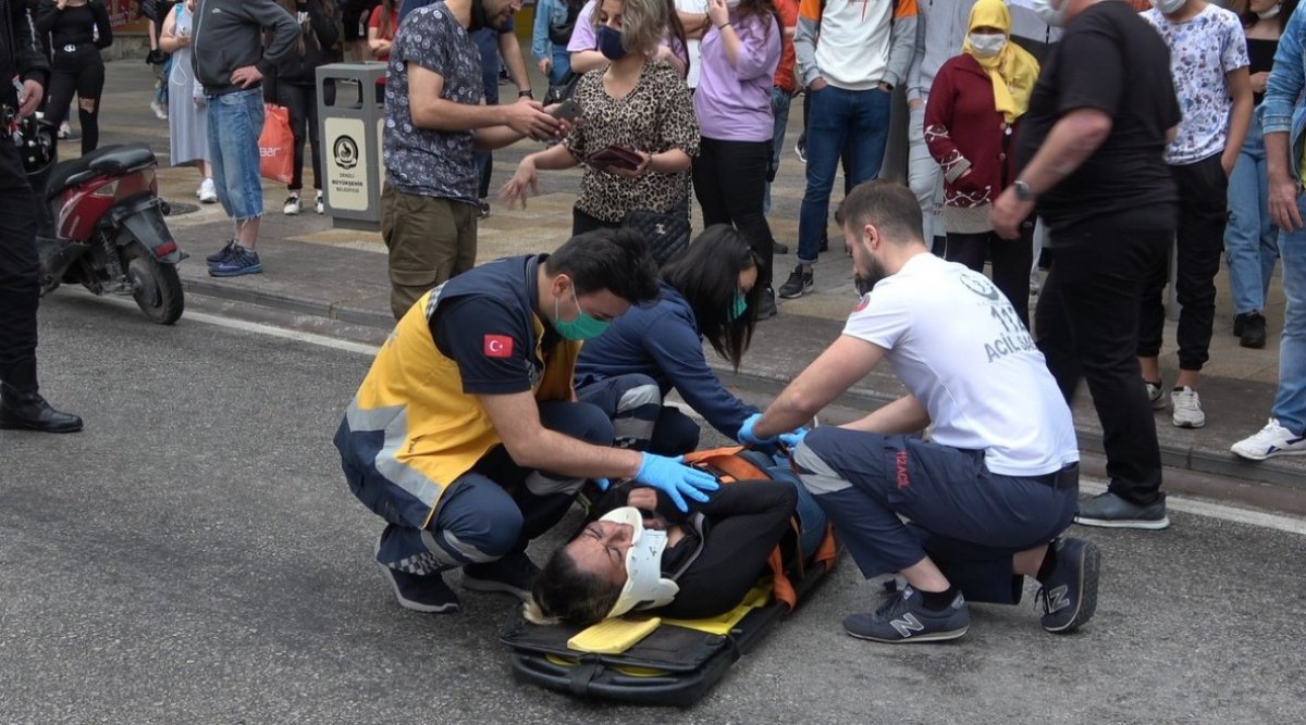 i Denizli'de köpekten korkan kadın motosikletten düştü