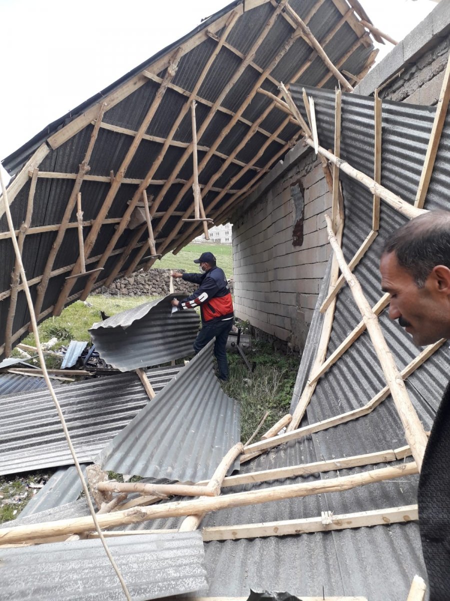 i Çaldıran fırtınaya teslim oldu