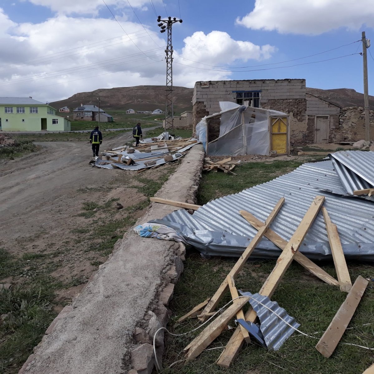 i Çaldıran fırtınaya teslim oldu