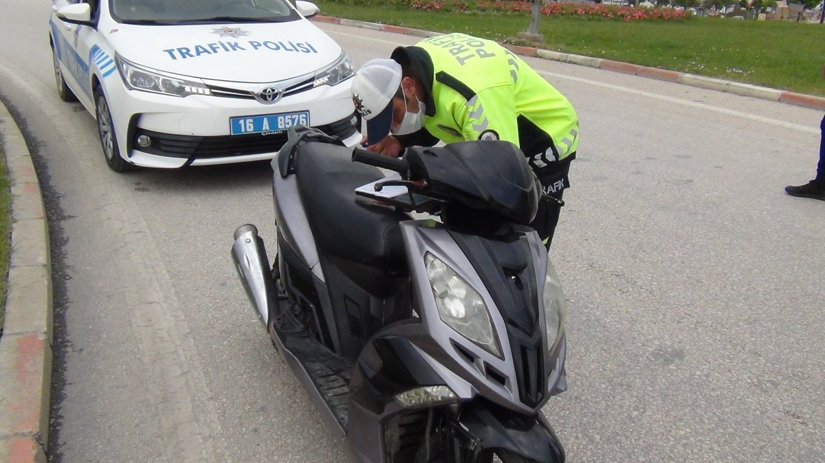 Yaşının yarısı kadar ceza yedi