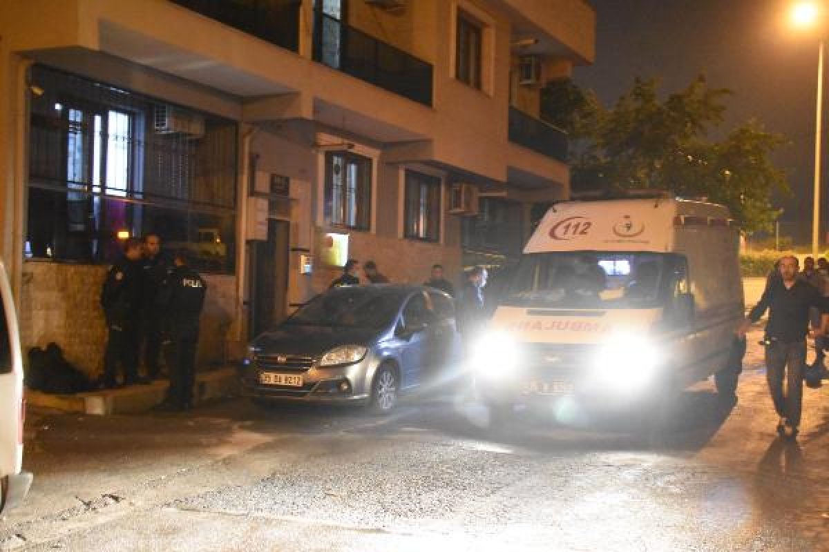 d İzmir'de polis baskını sırasında intihar girişimi