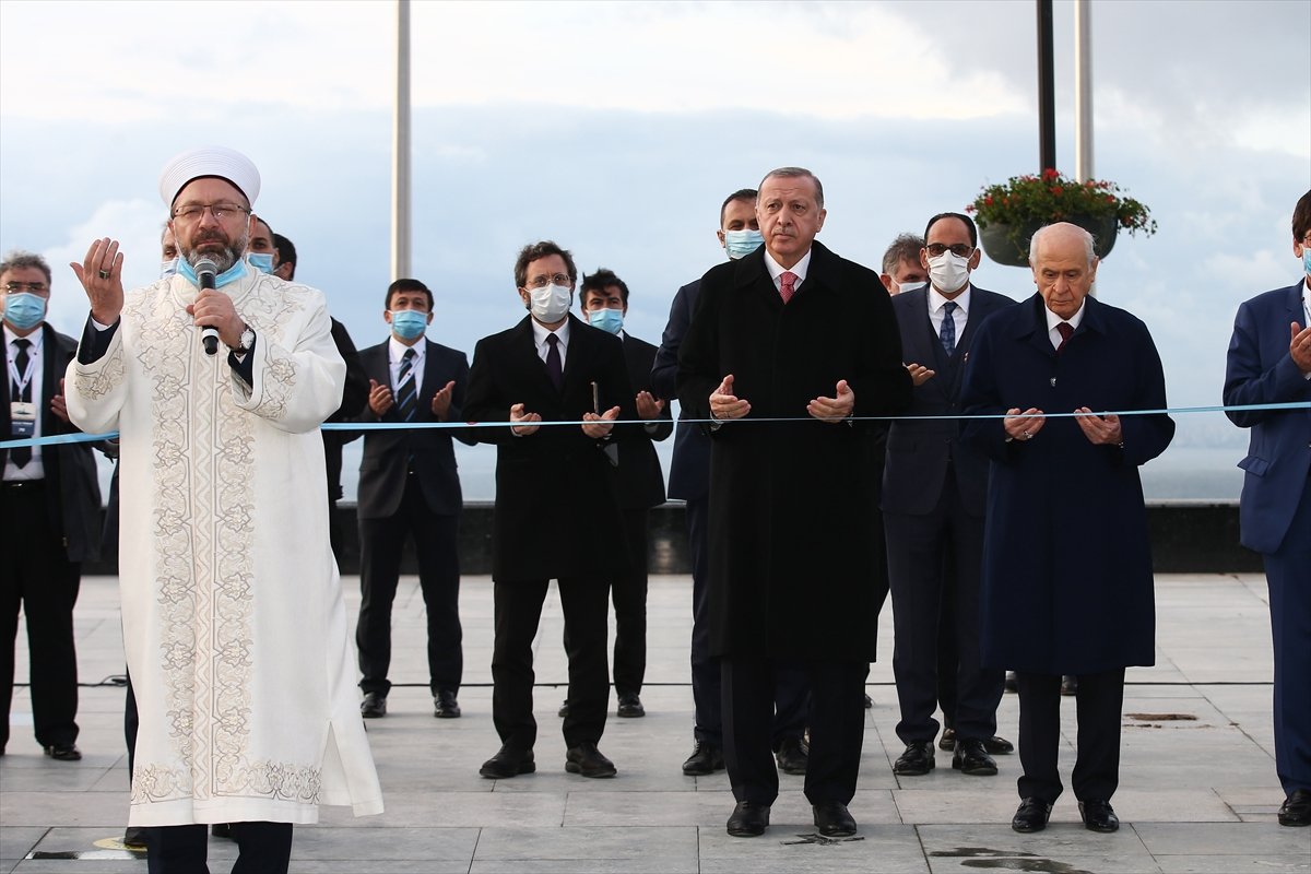 a Demokrasi Adası açıldı