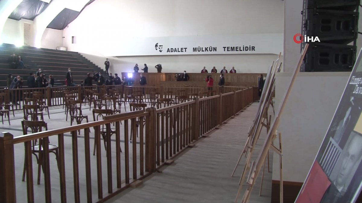 i Demokrasi ve Özgürlükler Adası'ndan ilk görüntüler