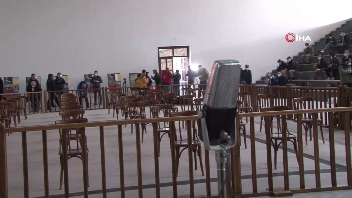 i Demokrasi ve Özgürlükler Adası'ndan ilk görüntüler