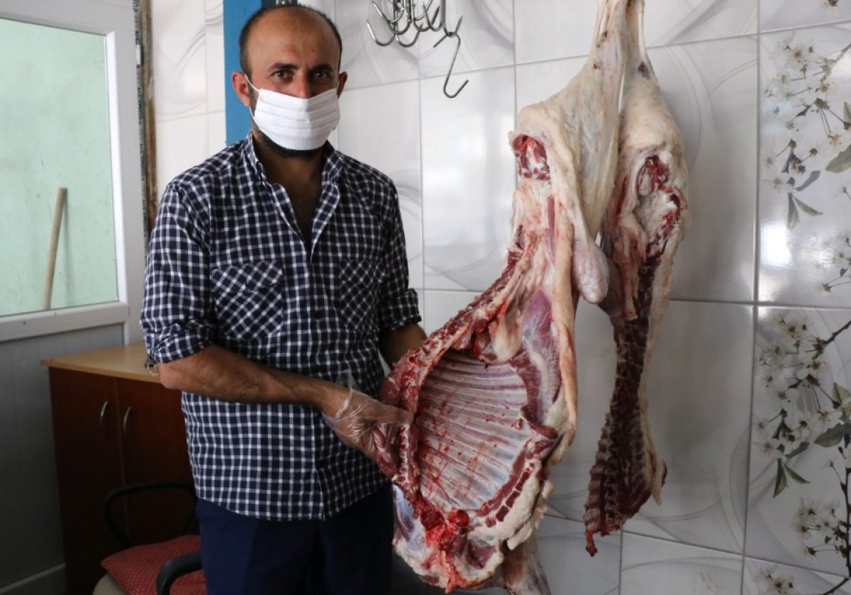 Kasaptan 300 kilo eti dakikalar içinde çalan hırsızlar