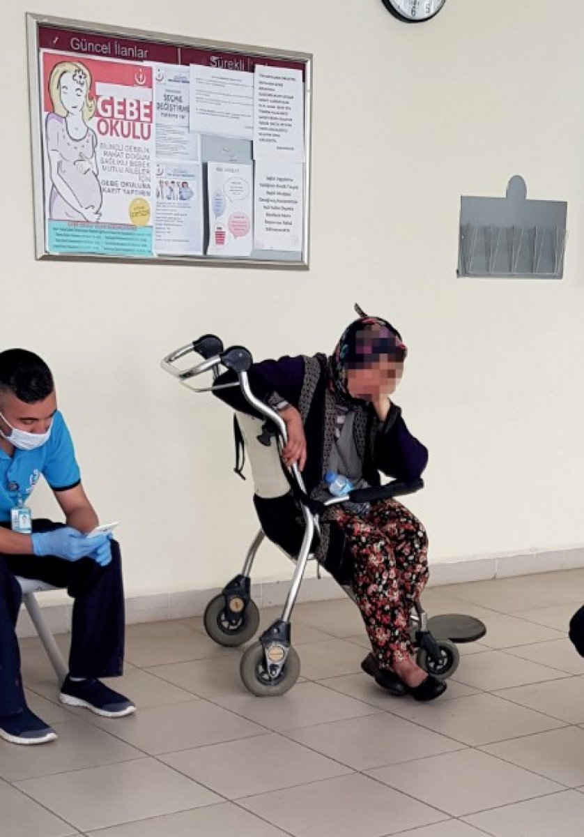 İzmir’de pazarcı kadın şalvarın içinde doğum yaptı