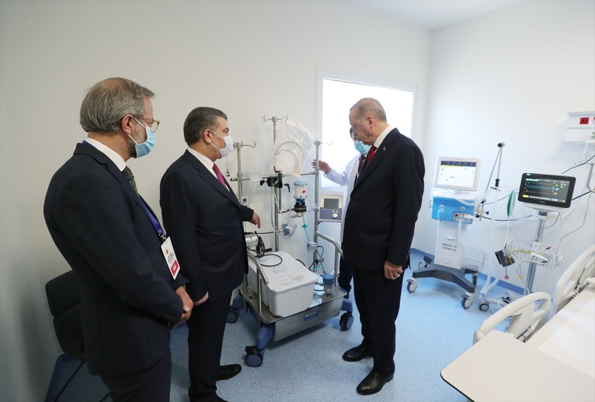 a Cumhurbaşkanı Erdoğan, Sancaktepe'deki hastaneyi inceledi