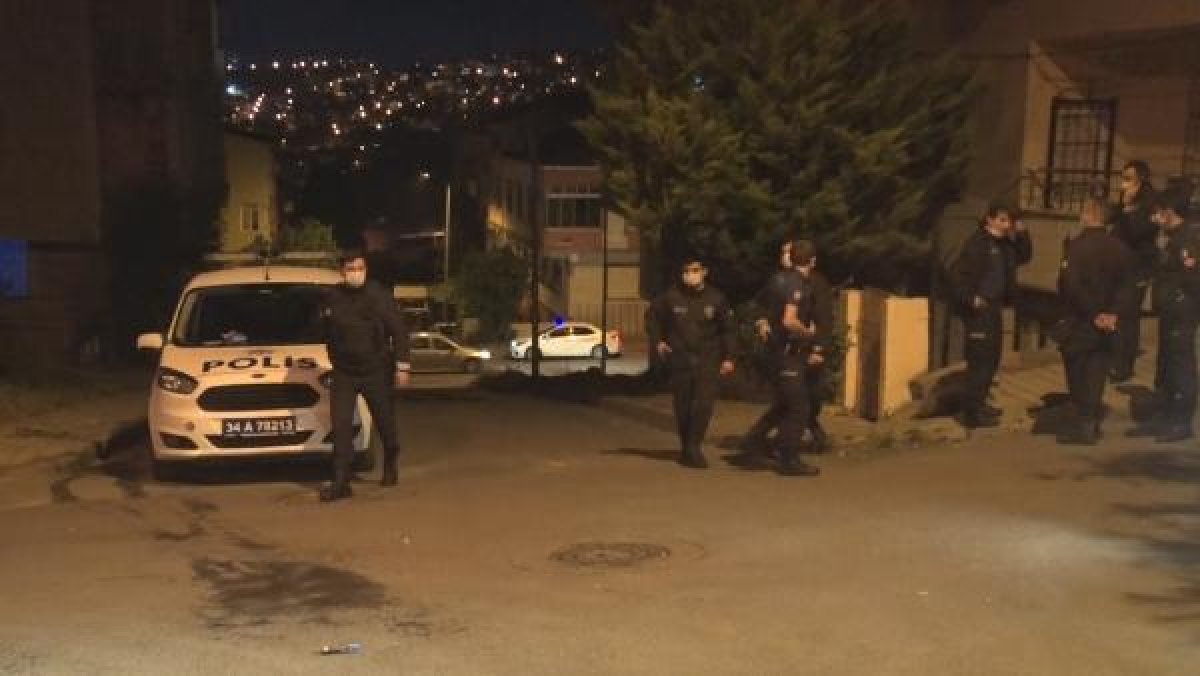 d Nişan atan çiftin aileleri sopalı bıçaklı kavga etti