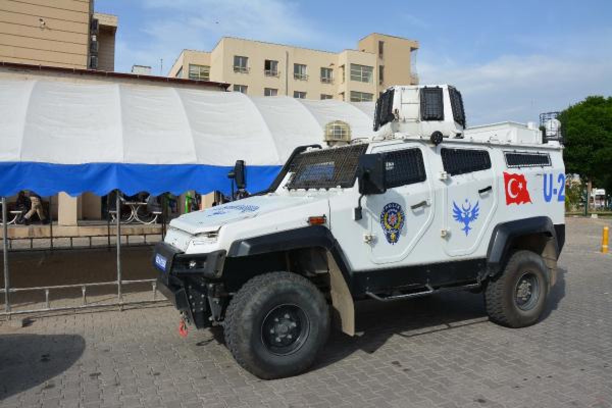 d 2 yaşındaki çocuk araç altında kalarak, can verdi