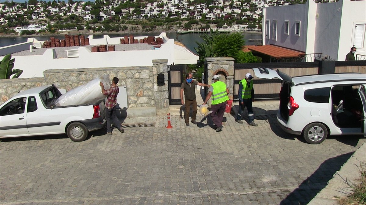 Yılmaz Özdil'in villasında özel ekip çalışıyor