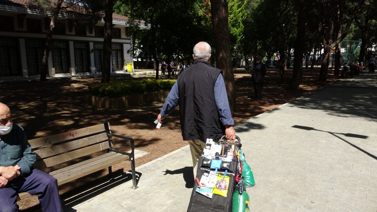 i Sokağa çıkma iznini çalışarak geçirdi