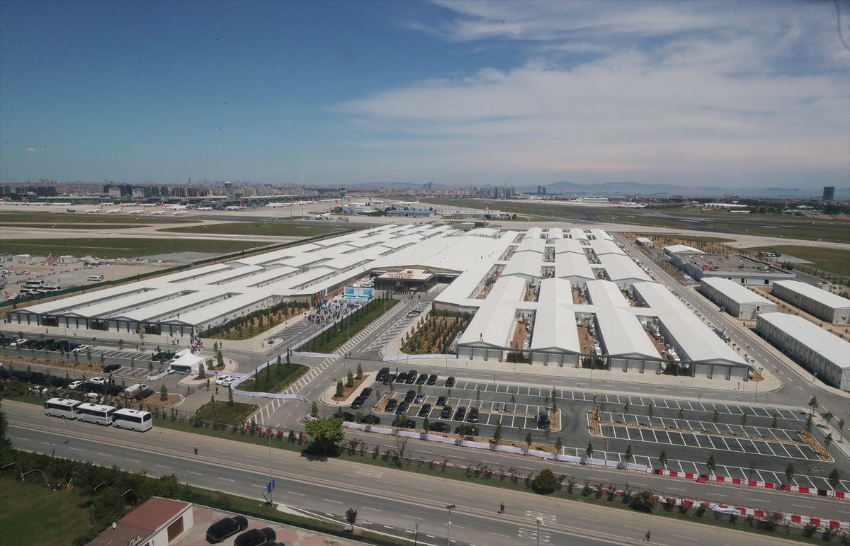 Yeşilköy'deki salgın hastanesi açıldı