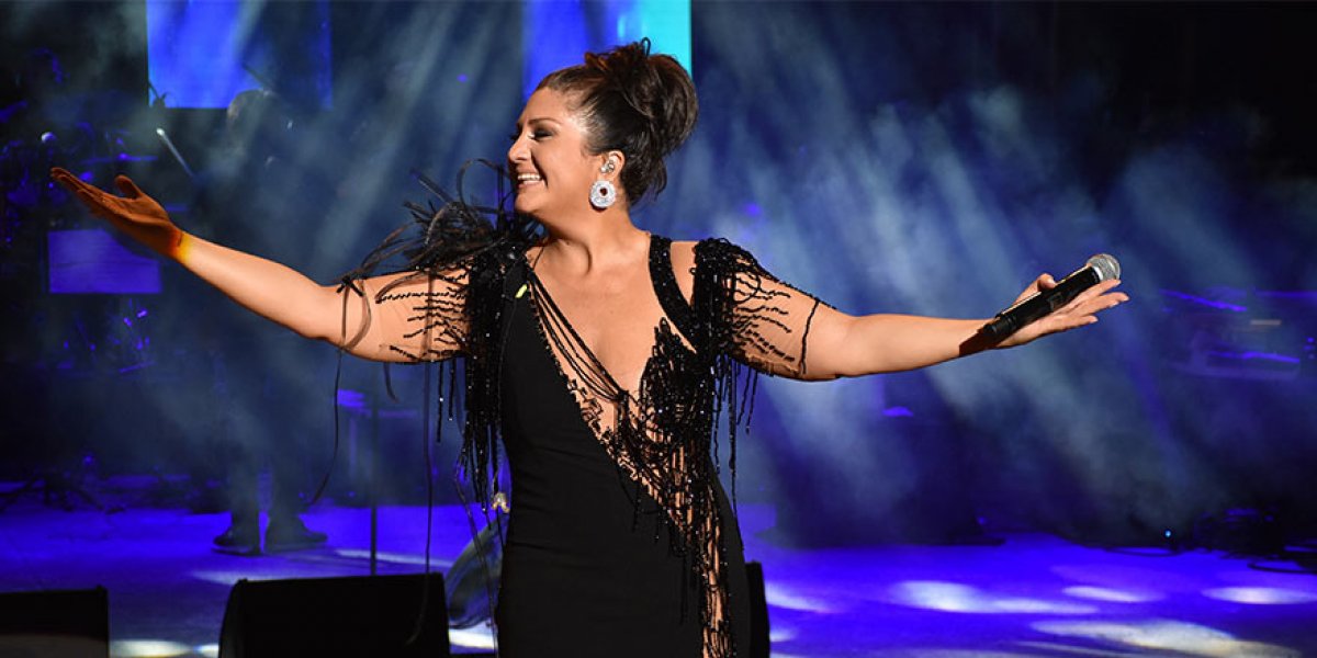 Sibel Can'dan karantina pozları