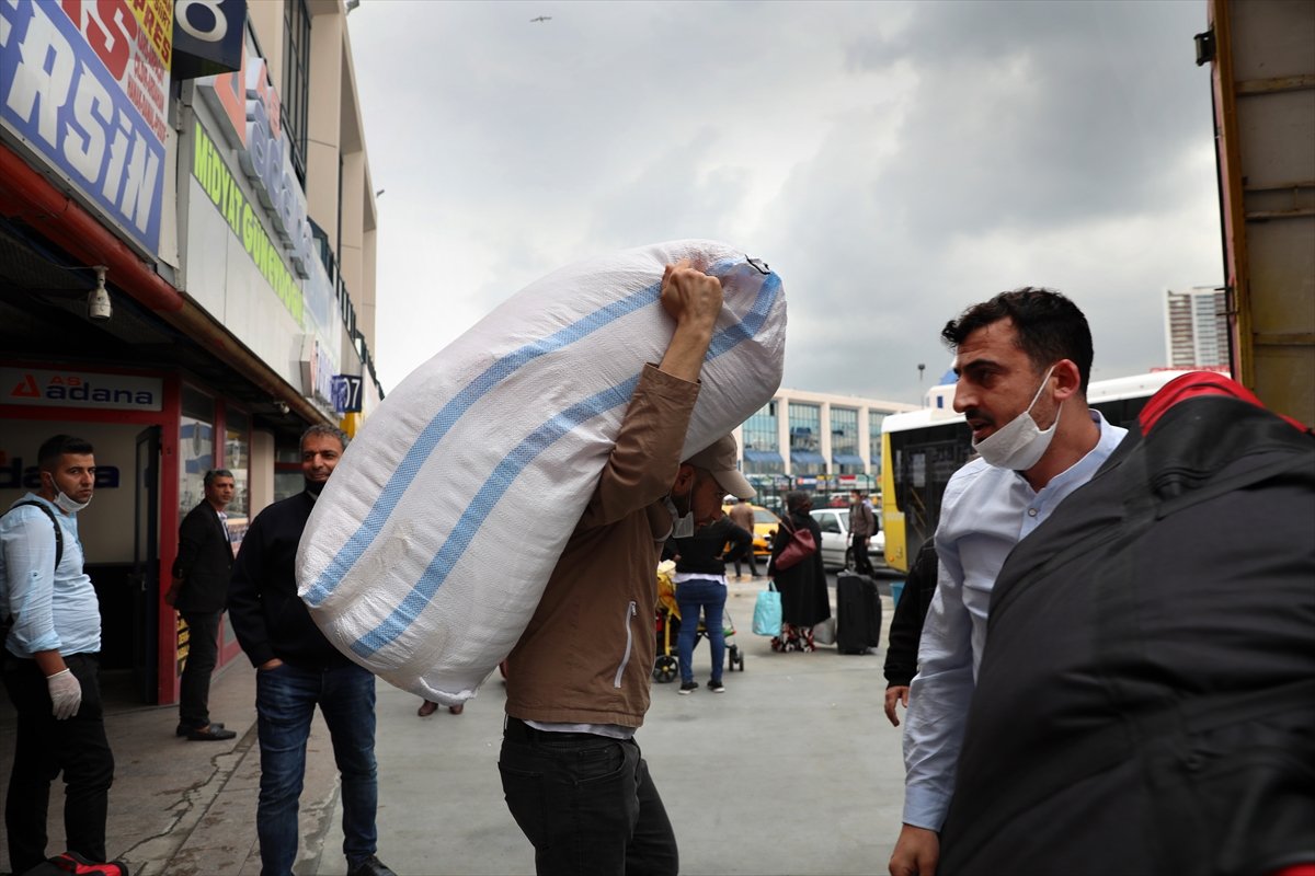 a 15 Temmuz Şehitler Otogarı'nda yoğunluk başladı