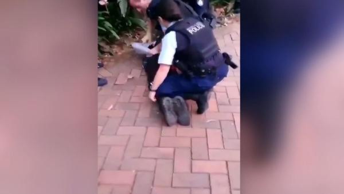 d Avustralya’da 17 yaşındaki siyahi gence gözaltı