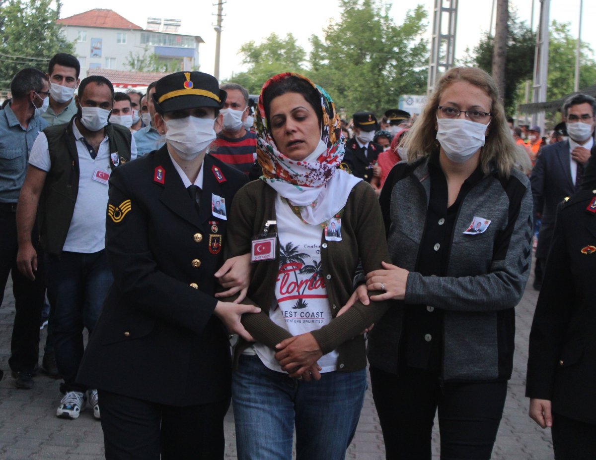 i Şehit Celal Özcan son yolculuğuna uğurlandı