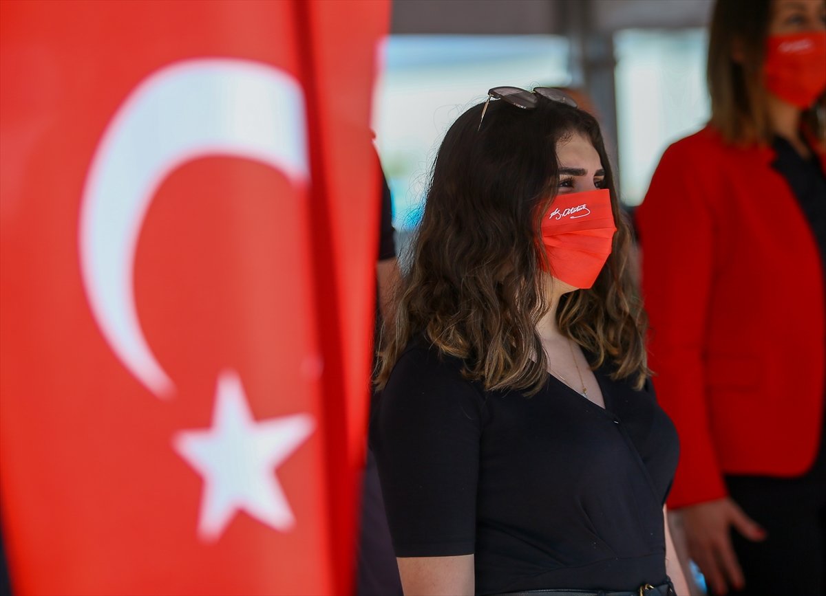 a Fethi Sekin'in isminin verildiği feribot denize indirildi