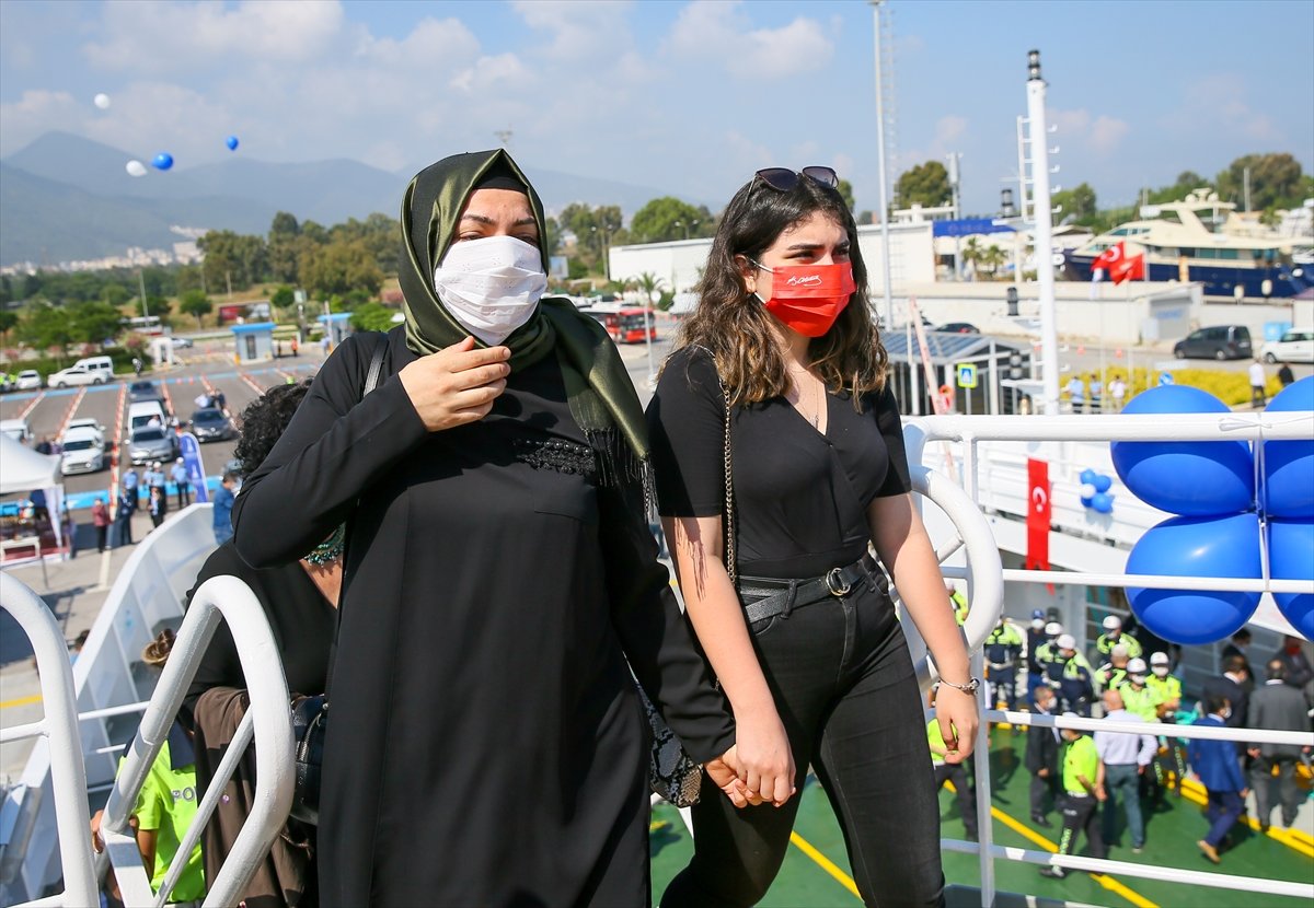 a Fethi Sekin'in isminin verildiği feribot denize indirildi