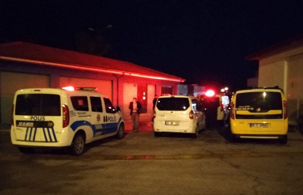 Isparta'da, tartıştığı eşini bıçakladı